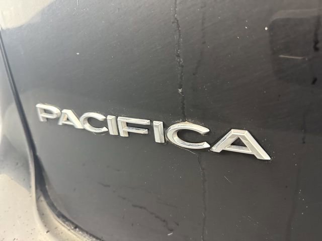 Used 2024 Chrysler Pacifica Touring-L image 46