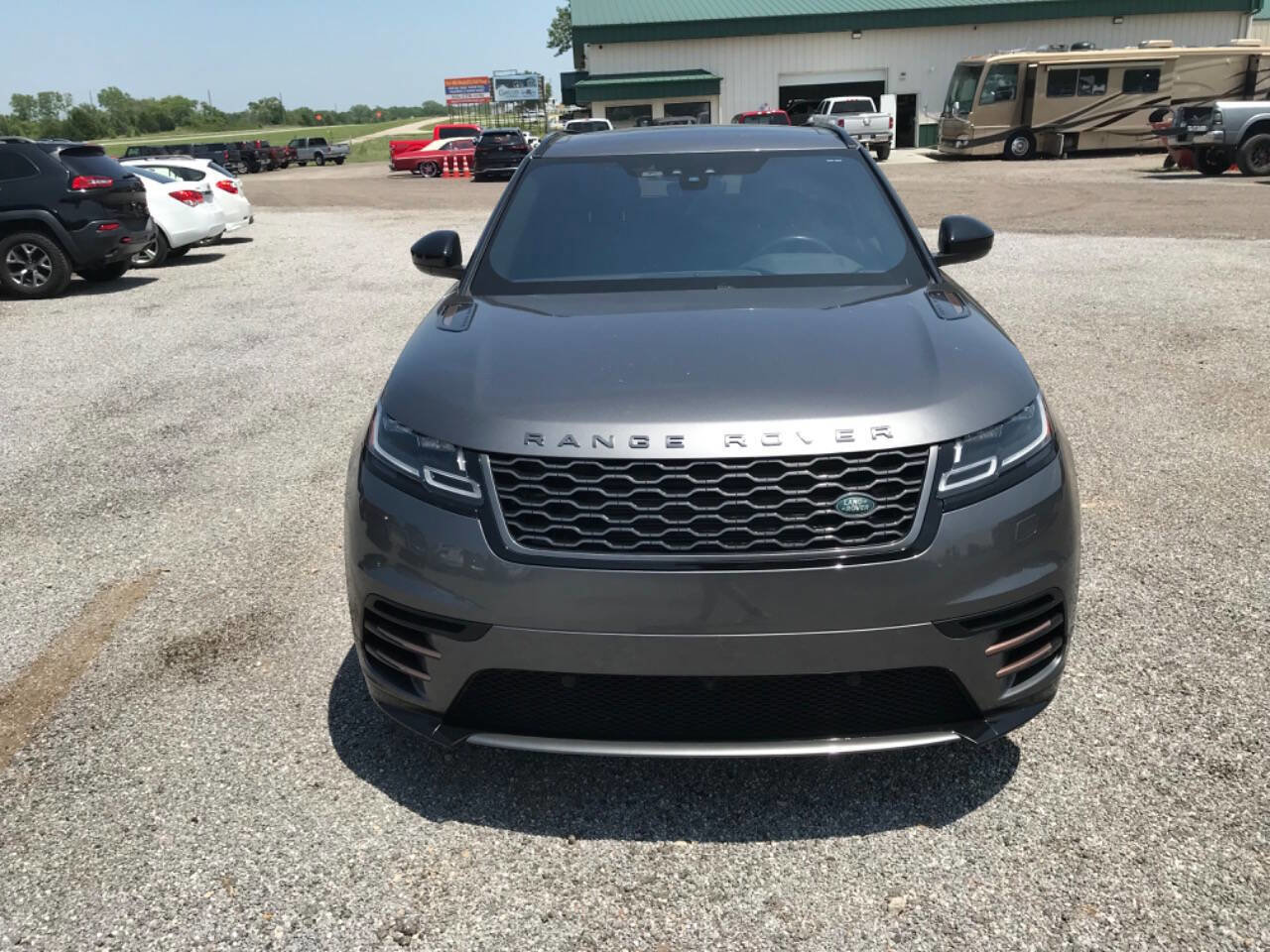 Used 2018 Land Rover Range Rover Velar R-Dynamic SE AWD/4WD image 2