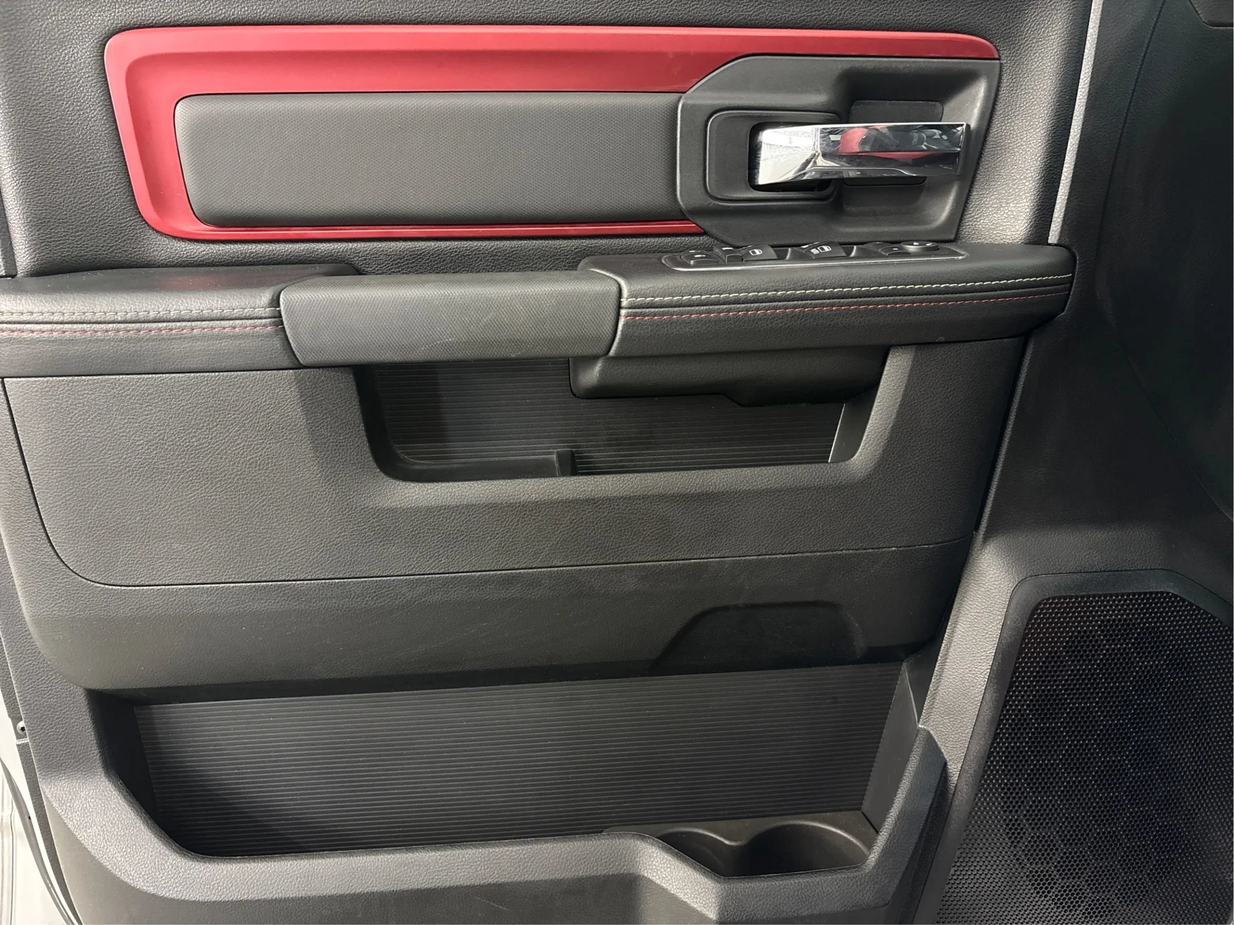 Used 2018 RAM 1500 Rebel w/ Luxury Group AWD/4WD image 25