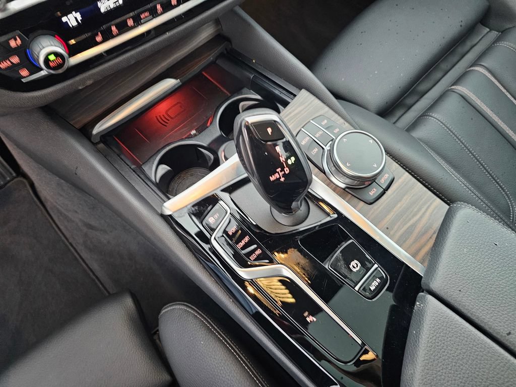 Used 2023 BMW 530i w/ Premium Package RWD image 24
