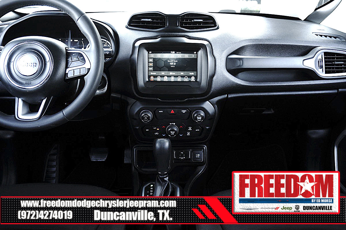 Used 2020 Jeep Renegade Latitude FWD image 19