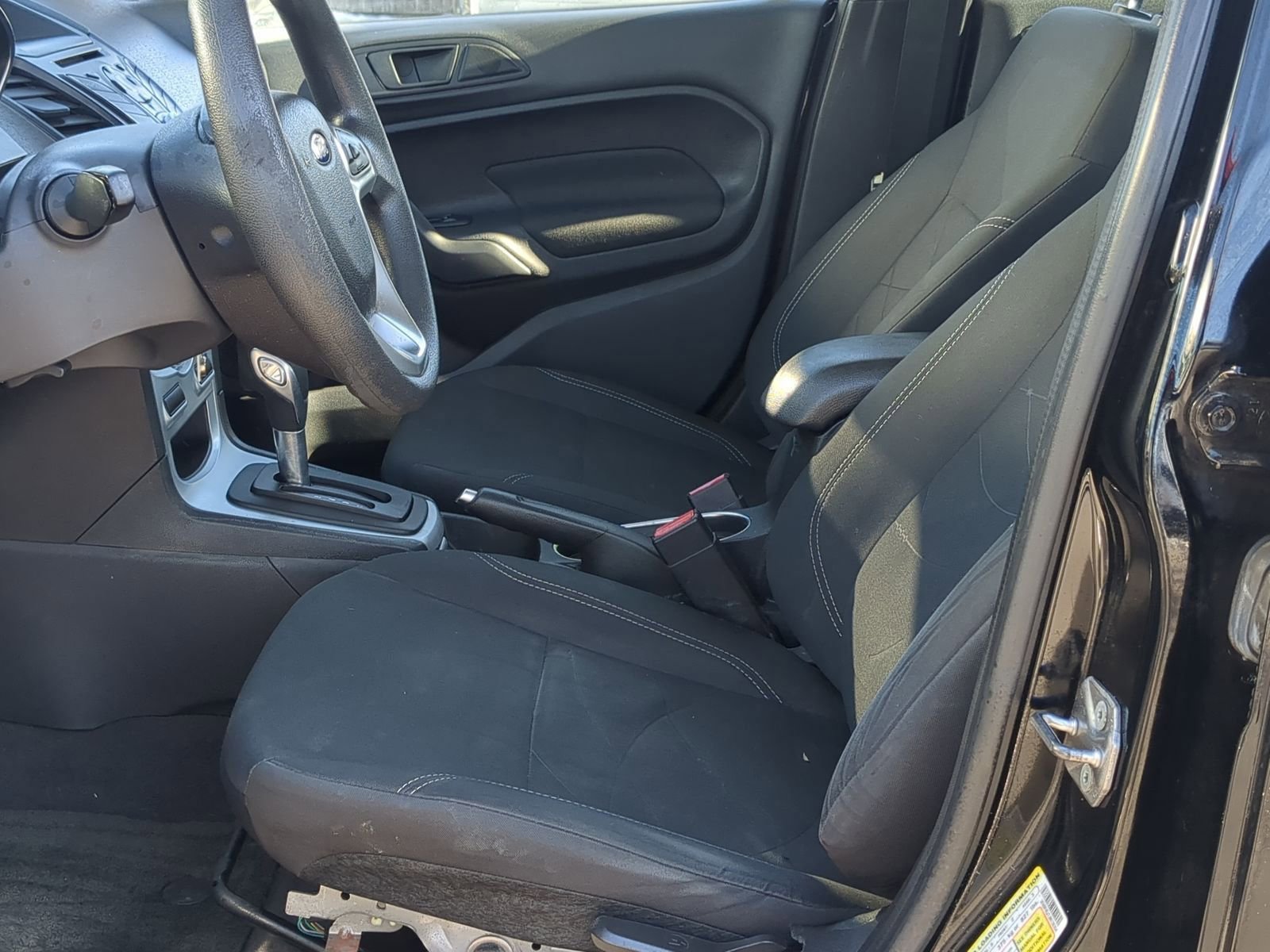 Certified 2018 Ford Fiesta SE image 18