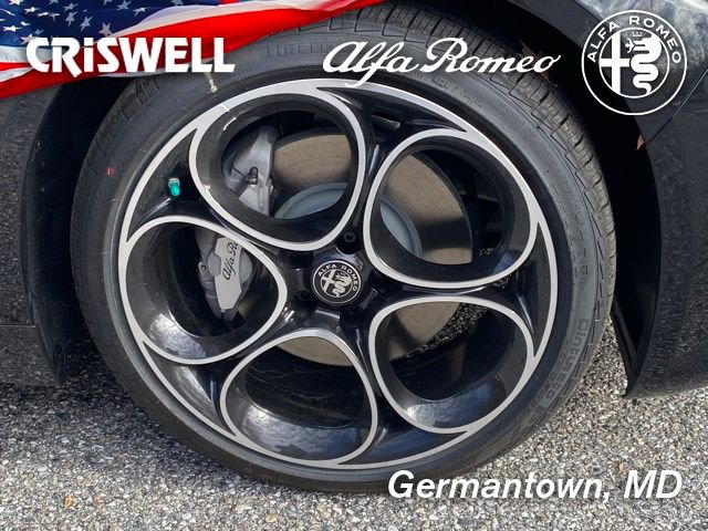 New 2025 Alfa Romeo Giulia AWD image 12