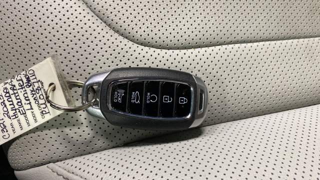 Used 2023 Hyundai Elantra Limited w/ Cargo Package FWD image 21