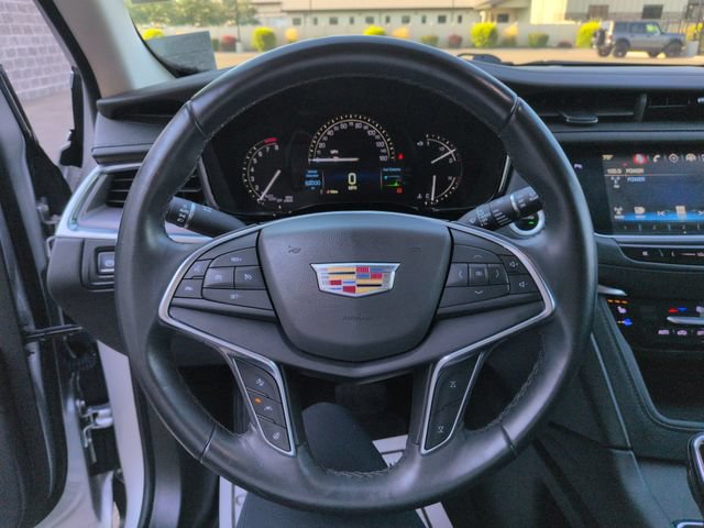 Used 2018 Cadillac XT5 Premium Luxury FWD image 14