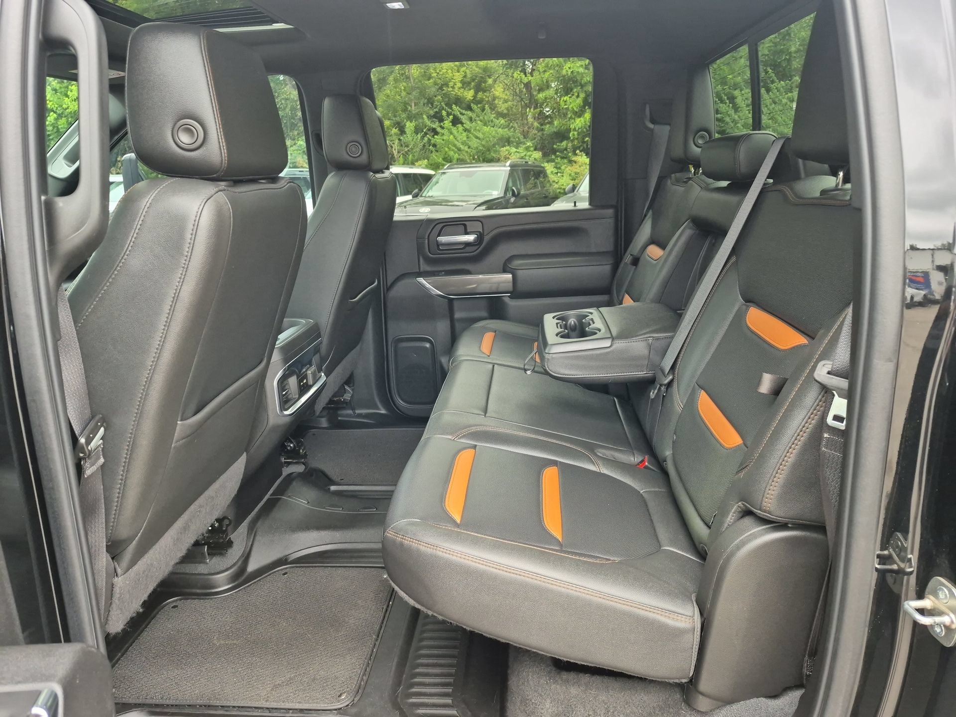 Certified 2022 GMC Sierra 3500 AT4 w/ AT4 Premium Plus Package AWD/4WD image 26