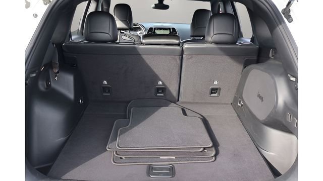 Used 2019 Jeep Cherokee High Altitude image 15