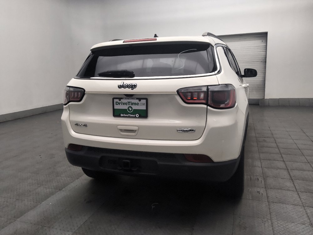 Used 2017 Jeep Compass Latitude w/ Cold Weather Group AWD/4WD image 7