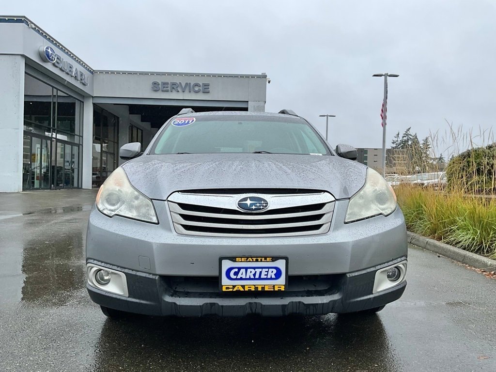 Used 2011 Subaru Outback 2.5i Premium w/ All-Weather Pkg image 3