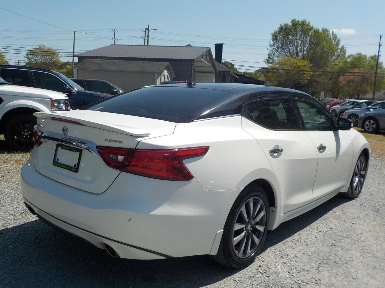 Used 2017 Nissan Maxima Platinum FWD image 5