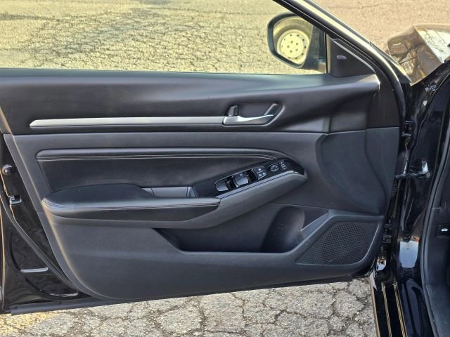 Used 2021 Nissan Altima 2.5 SV image 10