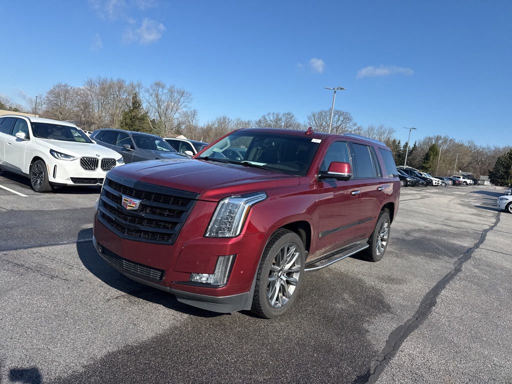 Used 2020 Cadillac Escalade Luxury w/ Escalade Sport Edition image 3