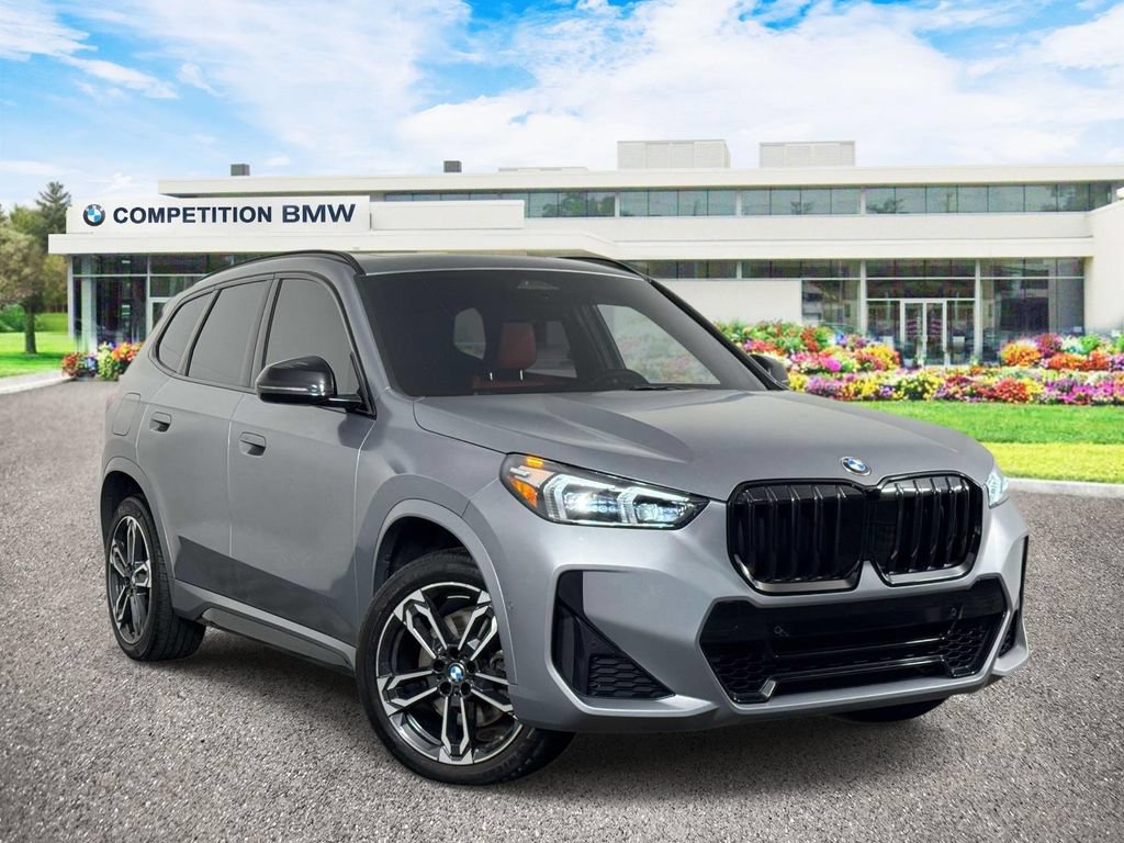 Used 2023 BMW X1 xDrive28i w/ M Sport Package AWD/4WD image 1