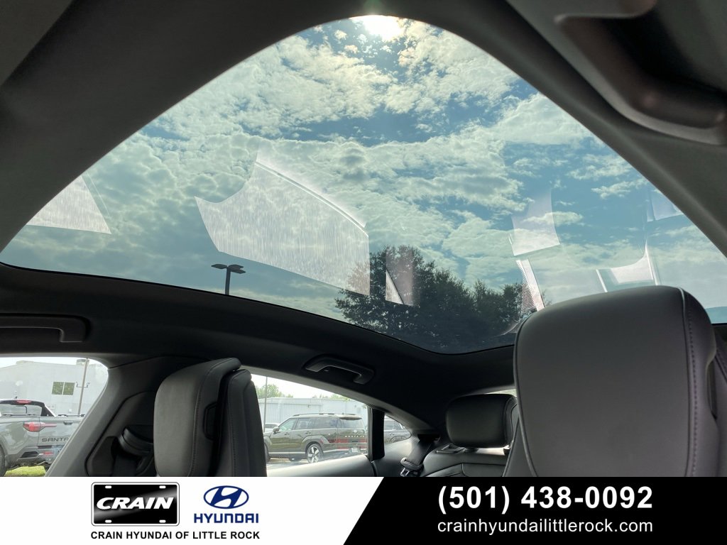 Used 2020 Porsche Taycan 4S w/ Premium Package image 28