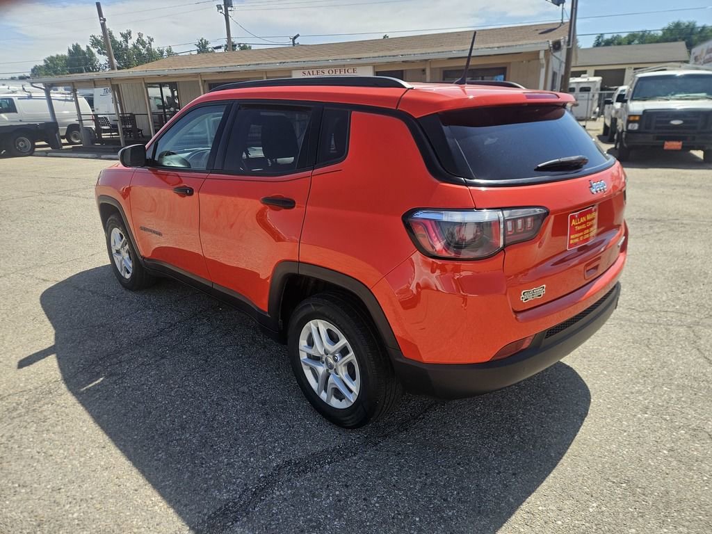 Used 2018 Jeep Compass Sport image 5