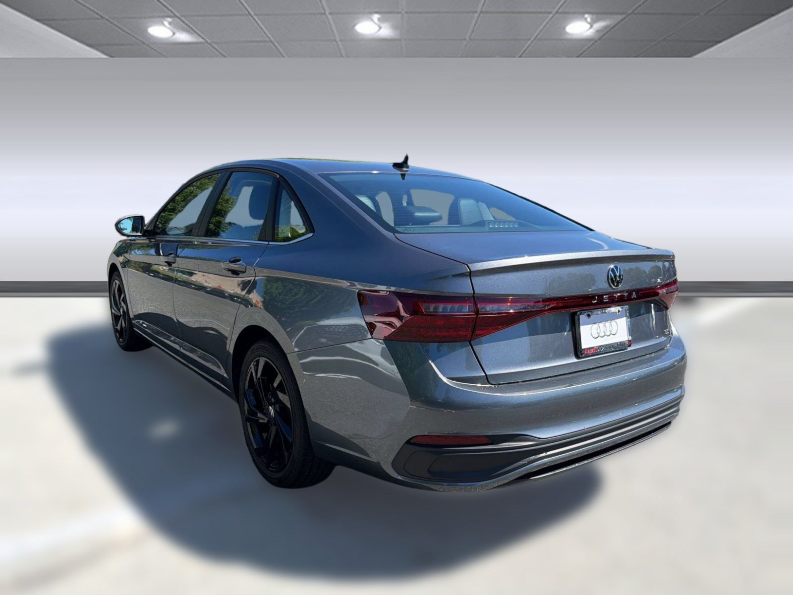 Used 2025 Volkswagen Jetta SE w/ Sunroof Package FWD image 3