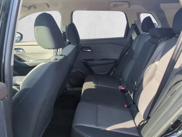 Used 2023 Nissan Rogue SV image 19