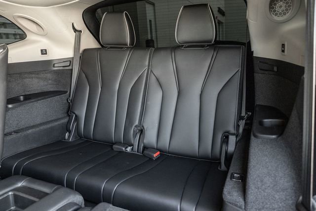 Used 2024 Acura MDX SH-AWD w/ Advance Package image 15