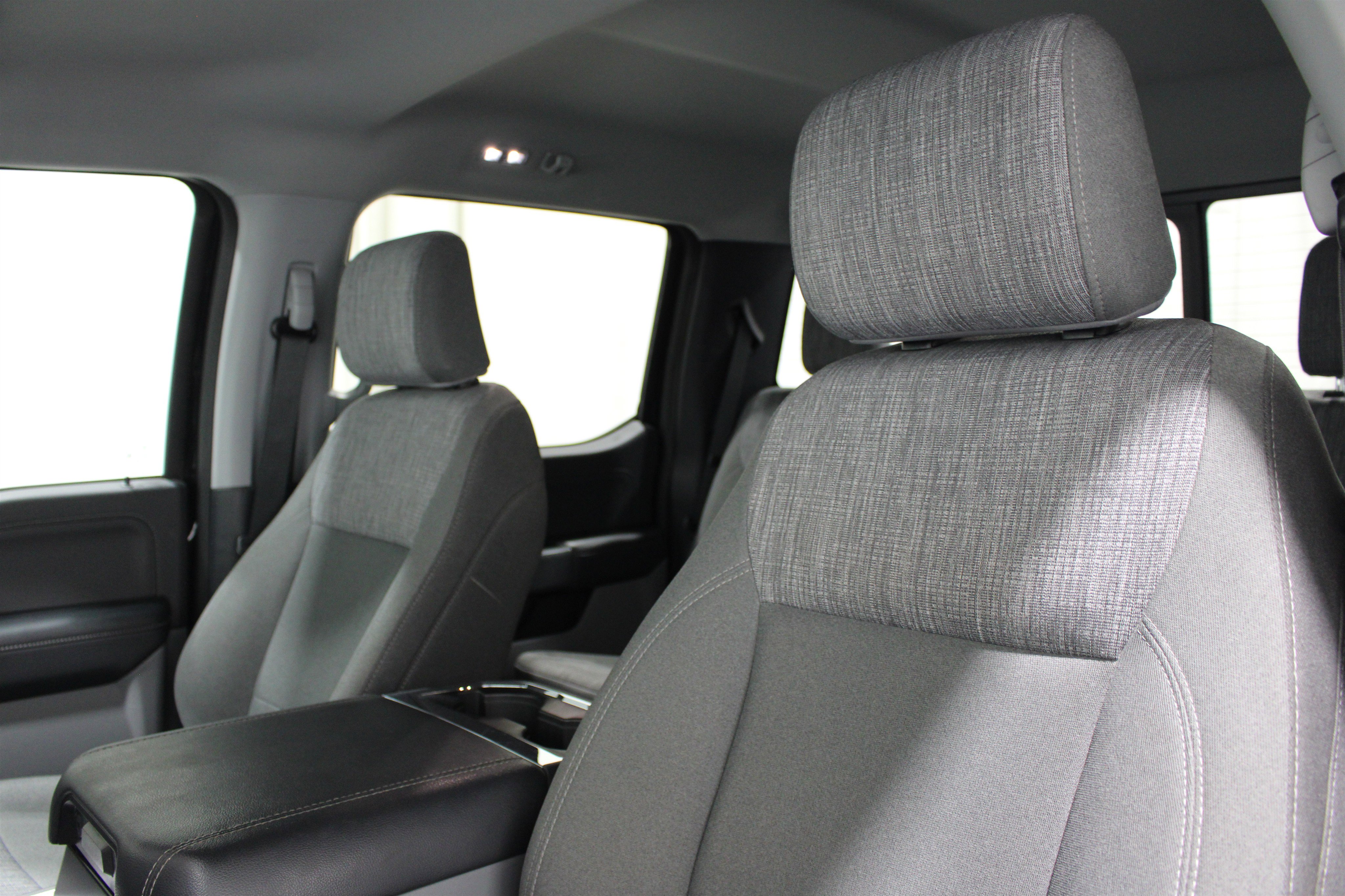 Used 2023 Ford F250 XLT w/ Tremor Off-Road Package image 4