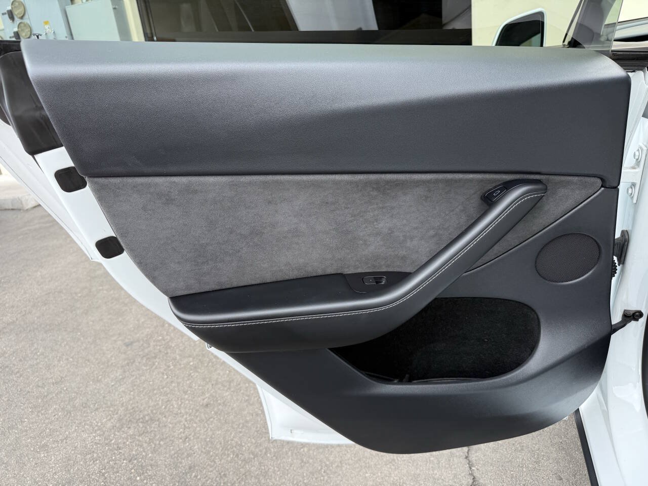 Used 2023 Tesla Model Y Long Range AWD/4WD image 21