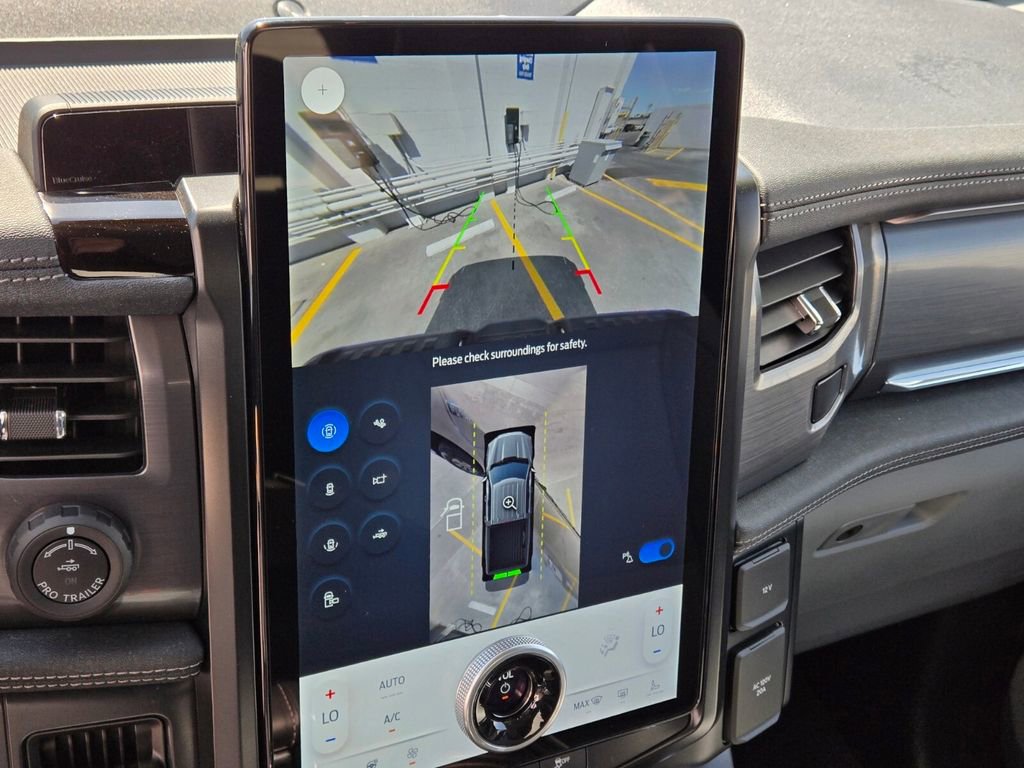 New 2025 Ford F150 Lightning Flash AWD/4WD image 18