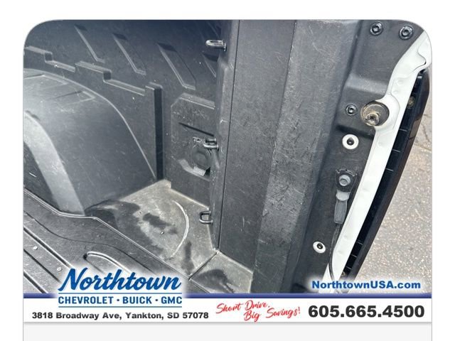 Used 2024 GMC Sierra 1500 AT4 w/ Technology Package image 21