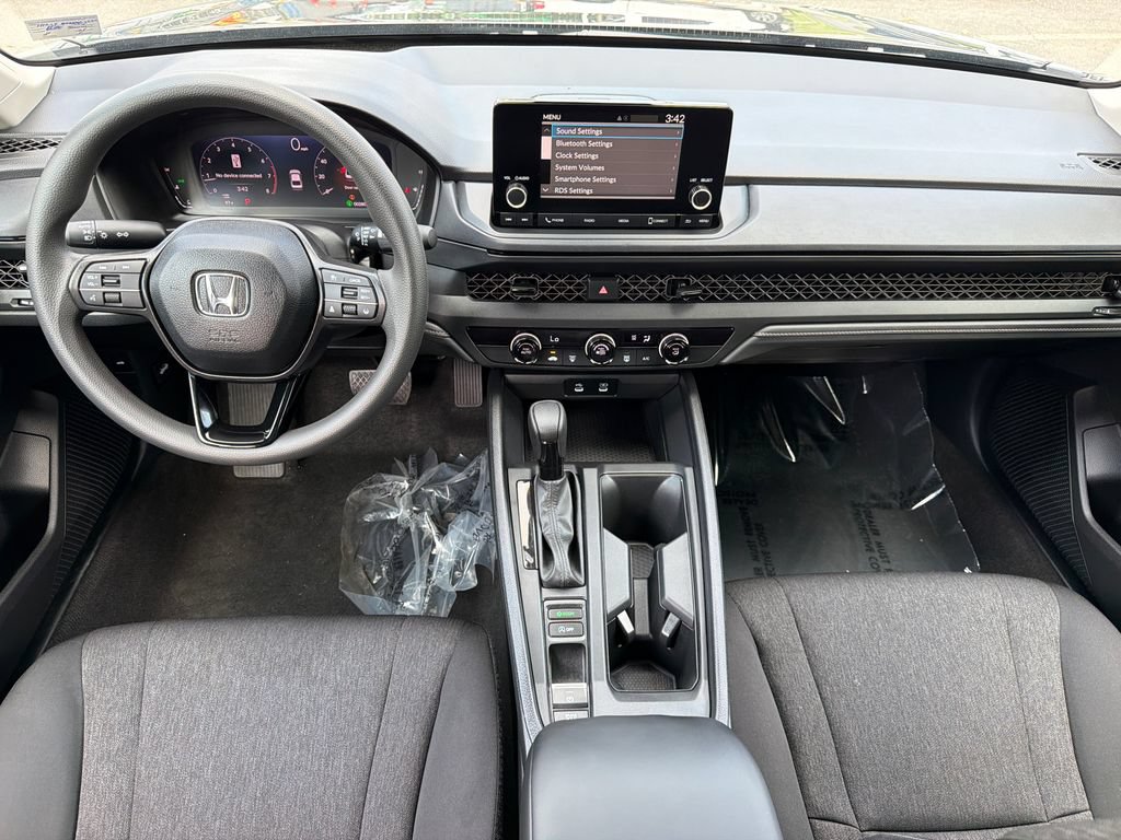 Certified 2025 Honda Accord LX image 14