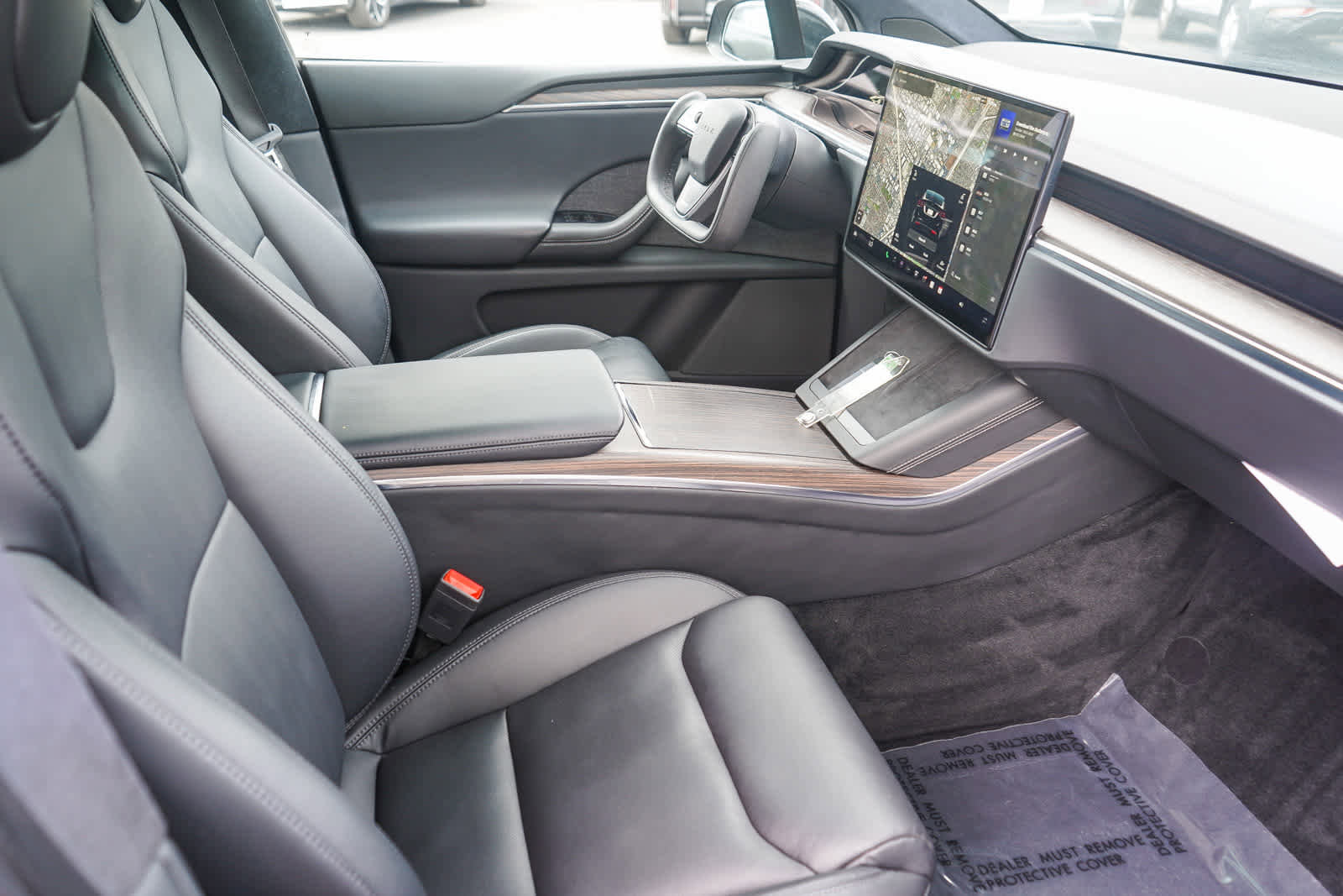 Used 2023 Tesla Model X image 16