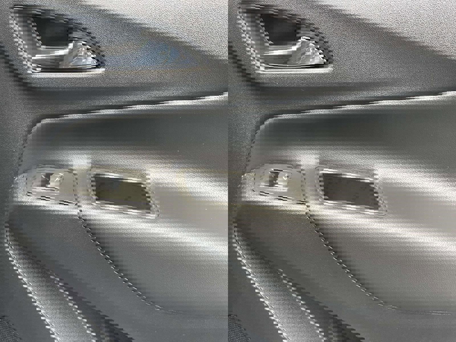 Used 2023 Chevrolet Equinox LT image 16