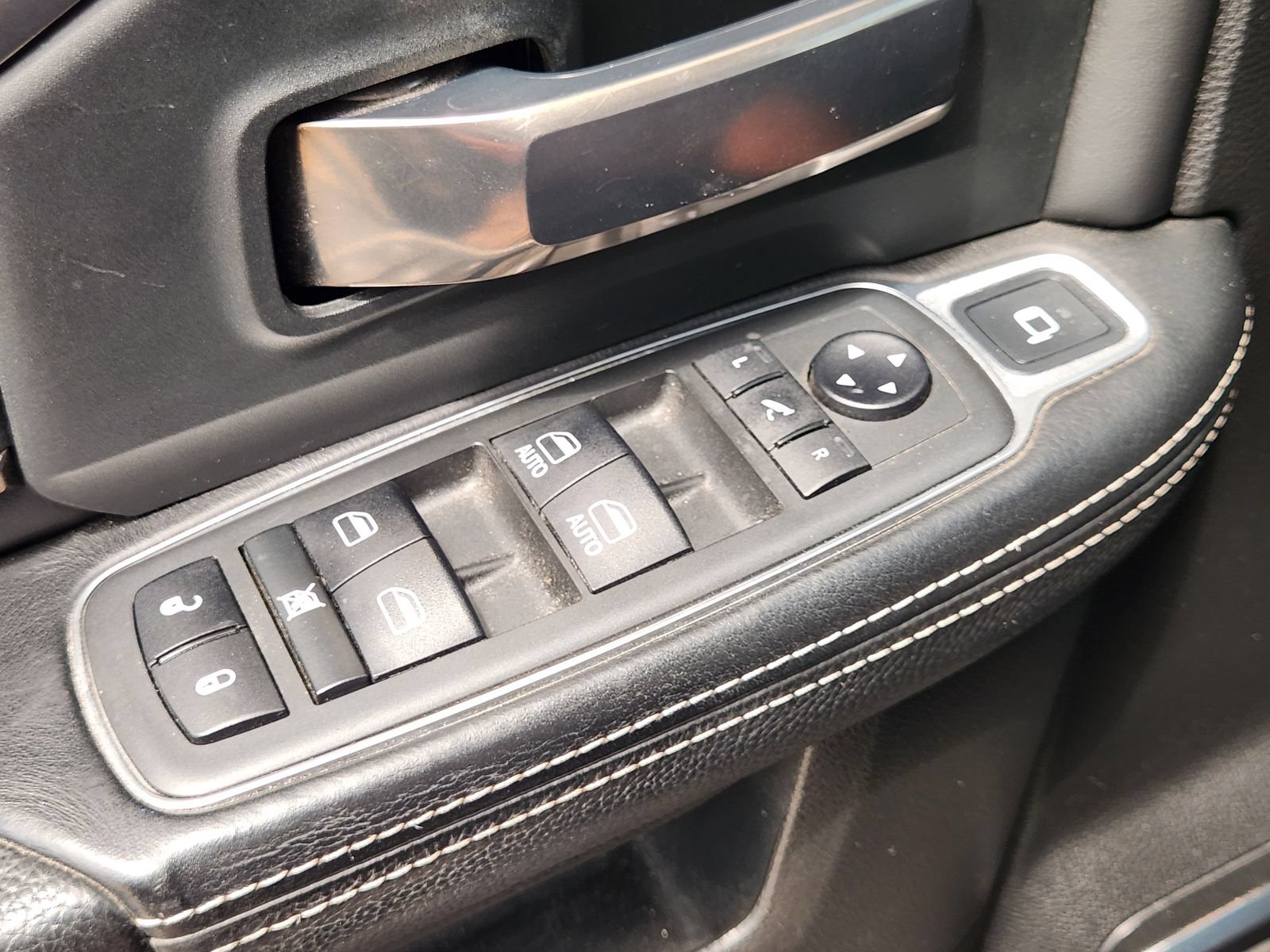Used 2019 RAM 2500 Limited AWD/4WD image 26