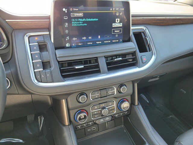 Used 2024 Chevrolet Suburban High Country image 28