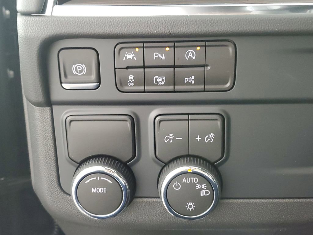 New 2026 Chevrolet Suburban LS image 26