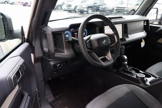 New 2025 Ford Bronco 2-Door w/ Sasquatch Package AWD/4WD image 4