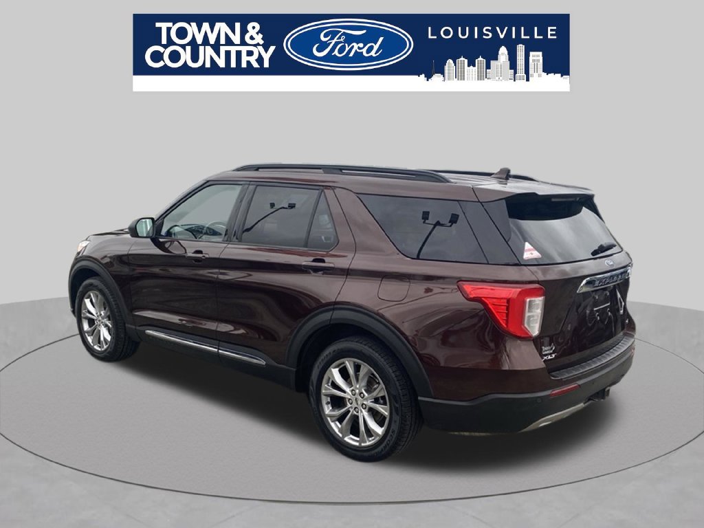 Used 2020 Ford Explorer XLT w/ Equipment Group 202A AWD/4WD image 3