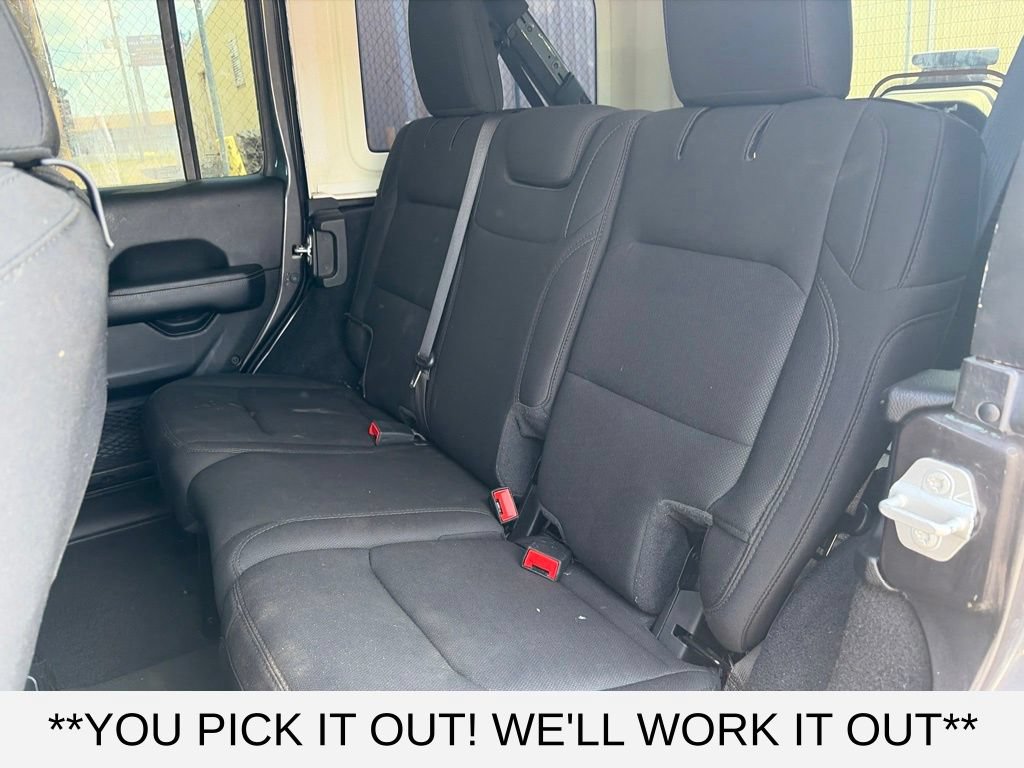 Used 2020 Jeep Wrangler Unlimited Sahara AWD/4WD image 9