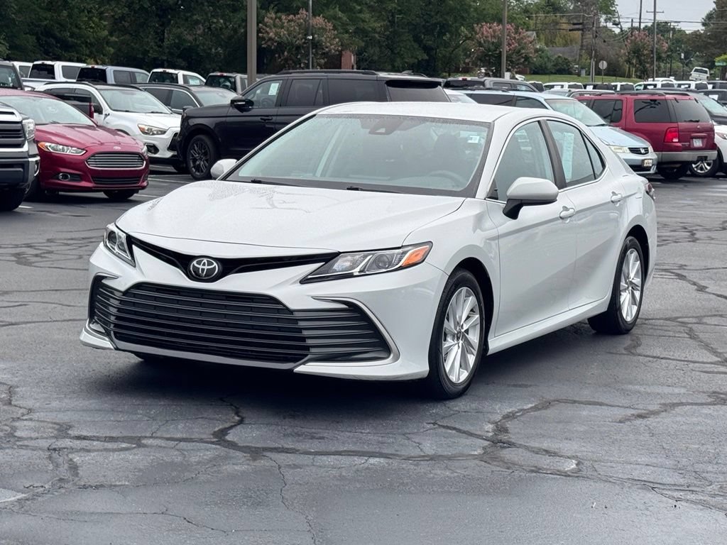 Used 2023 Toyota Camry LE FWD image 2