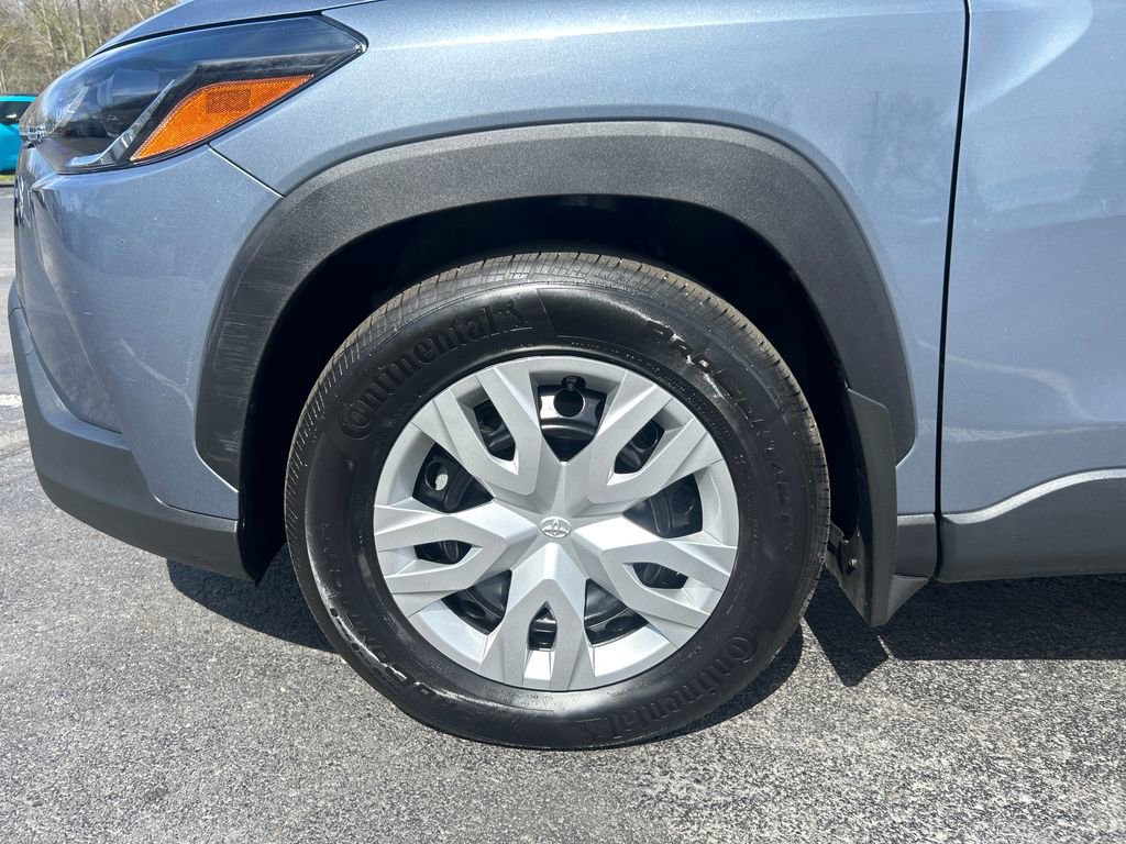 Certified 2025 Toyota Corolla Cross L FWD image 28