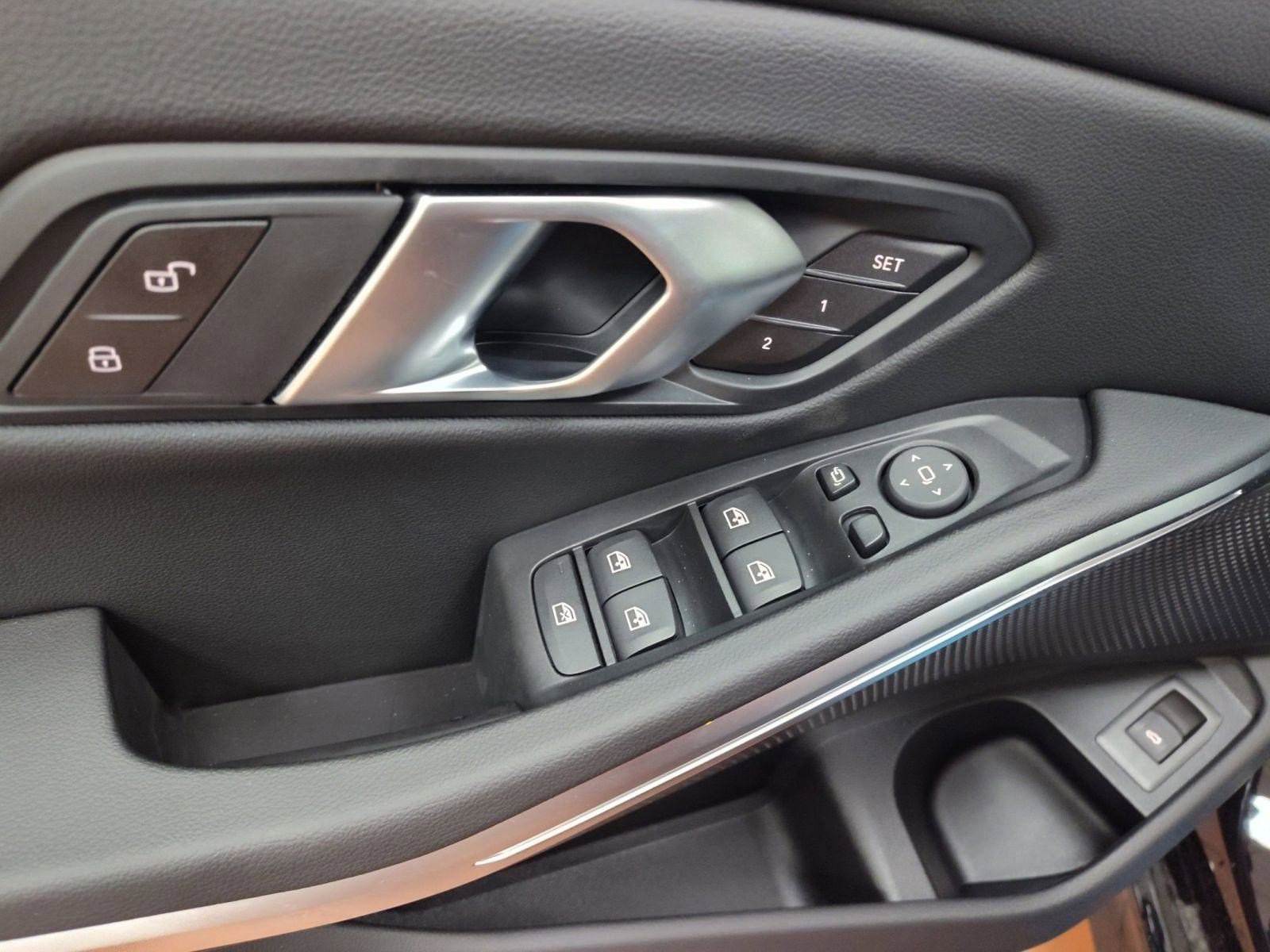 Used 2025 BMW 330i xDrive Sedan w/ Convenience Package image 13