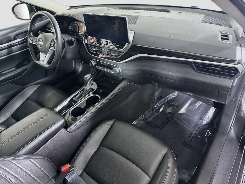 Certified 2025 Nissan Altima 2.5 SR w/ SR Premium Package FWD image 31