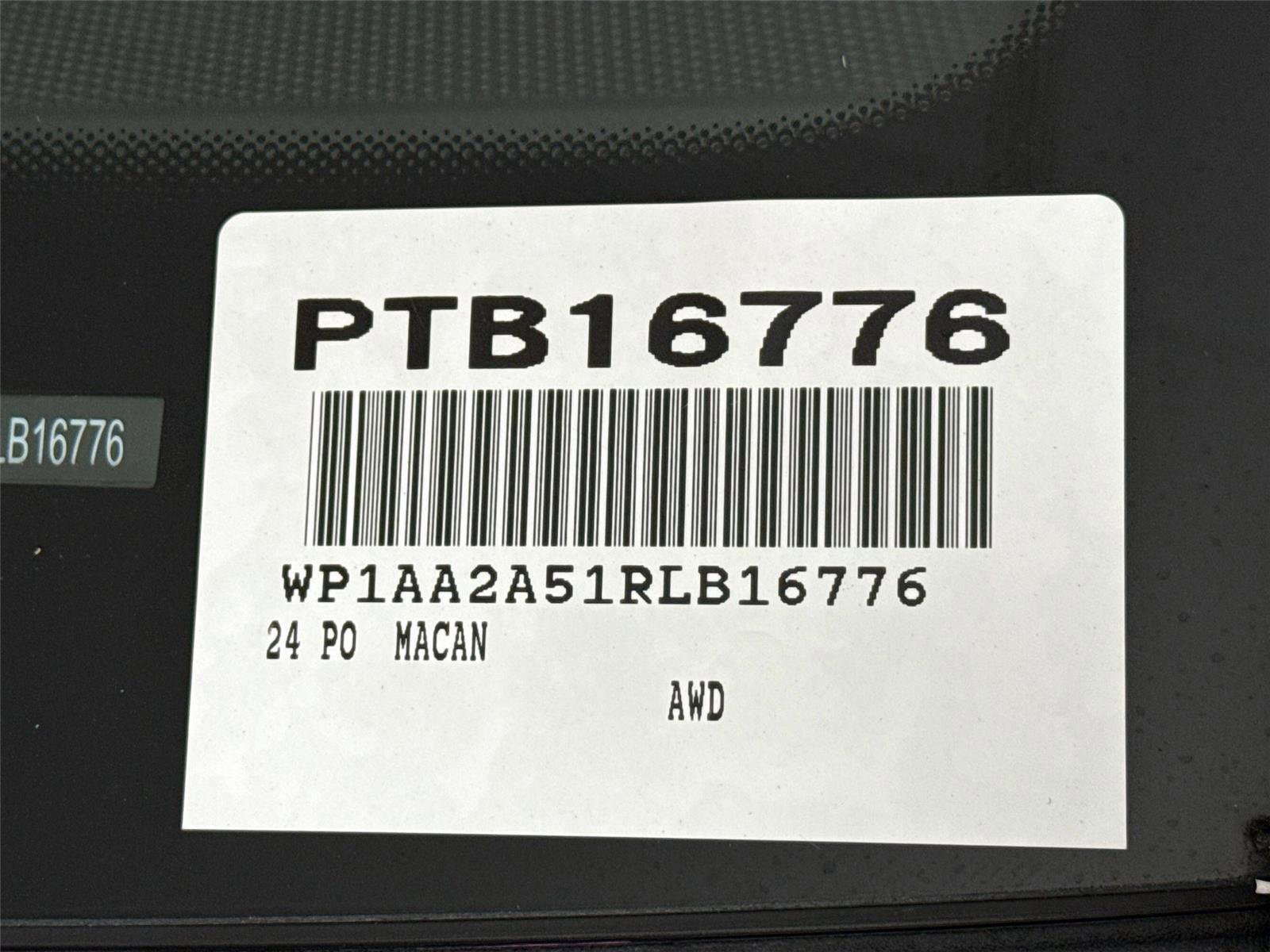 Used 2024 Porsche Macan T w/ Premium Plus Package image 44