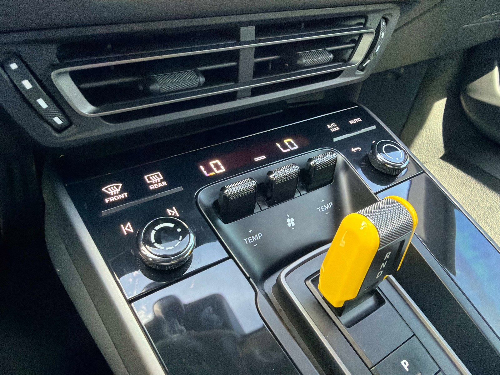 Used 2022 Porsche 911 Carrera RWD image 35