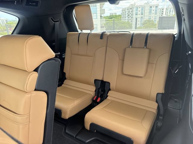 Certified 2025 Lexus LX 600 4WD w/ Appearance Package image 24