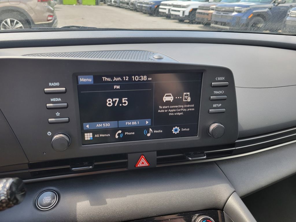 Certified 2025 Hyundai Elantra Sport image 19