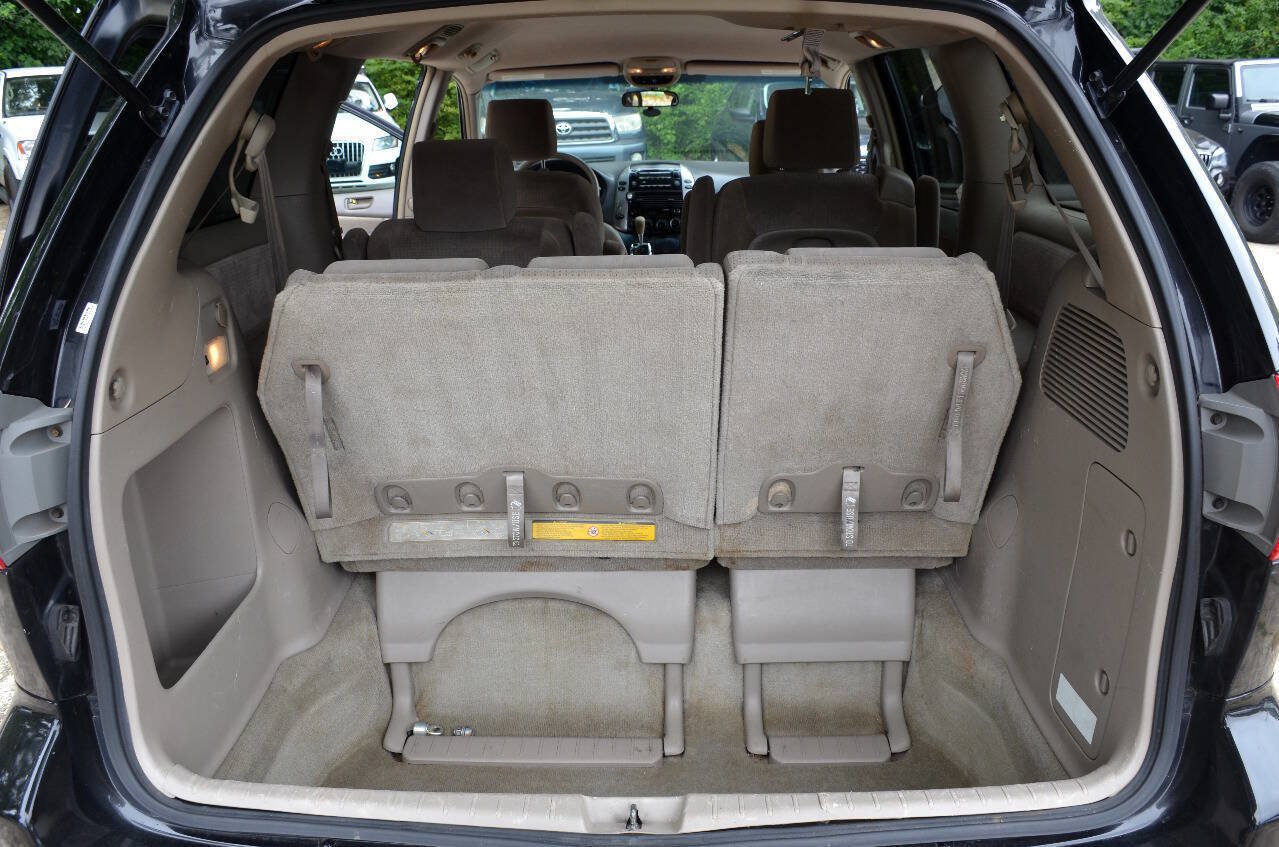 Used 2008 Toyota Sienna LE FWD image 12