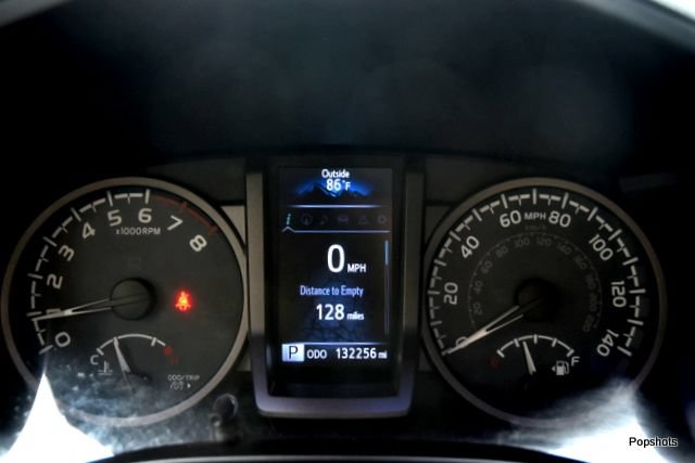 Used 2017 Toyota Tacoma TRD Sport w/ Tow Package RWD image 17