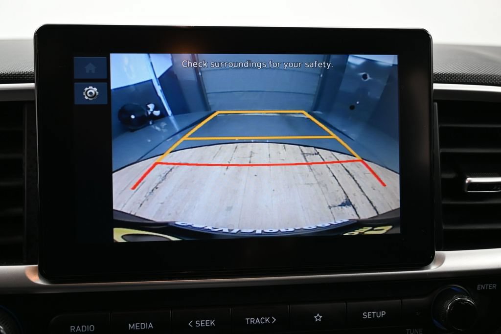 Used 2025 Hyundai Venue SE FWD image 21