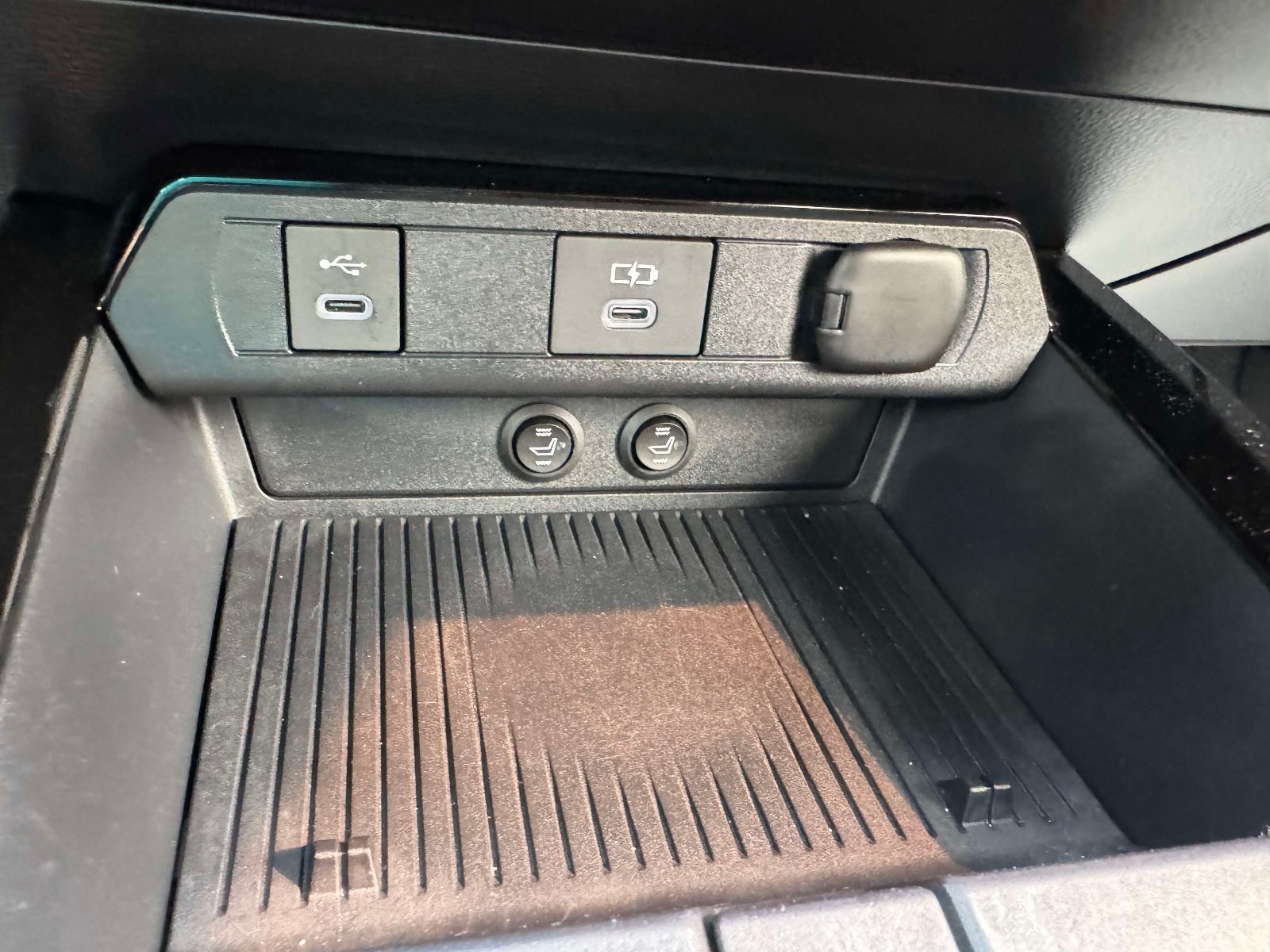 Certified 2024 Toyota Prius Prime FWD image 36