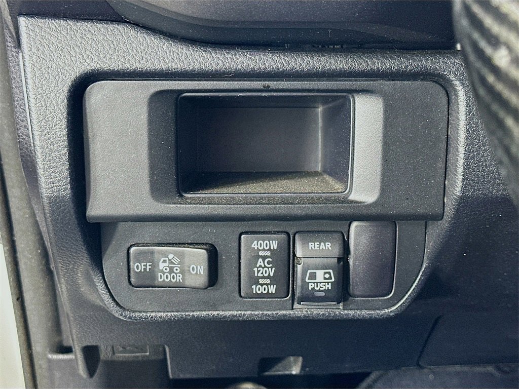 Used 2017 Toyota Tacoma TRD Sport w/ Tow Package image 20