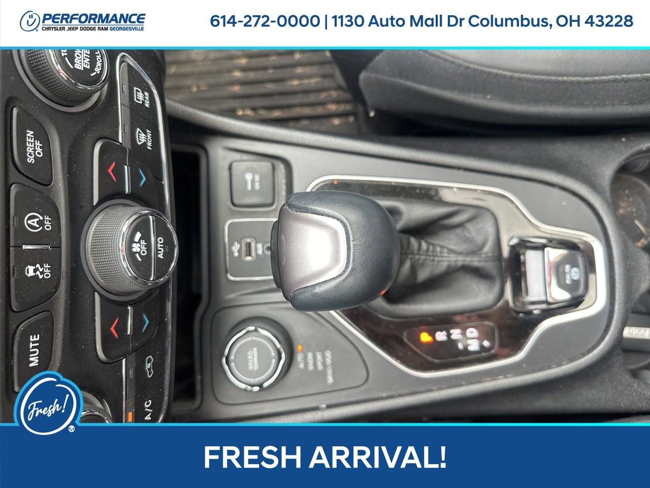 Used 2019 Jeep Cherokee Limited image 23