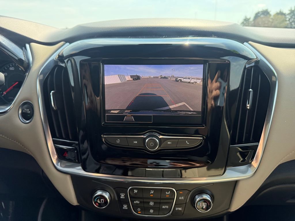 Certified 2023 Chevrolet Traverse LS image 25
